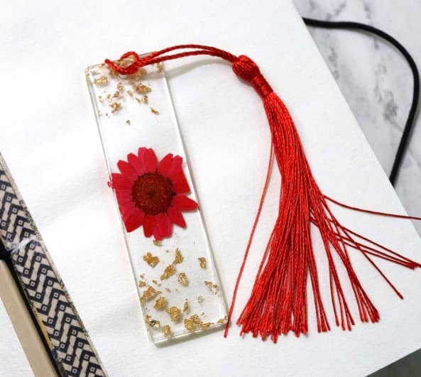 Mini Floral Resin Bookmark: Red - Tuma's Books