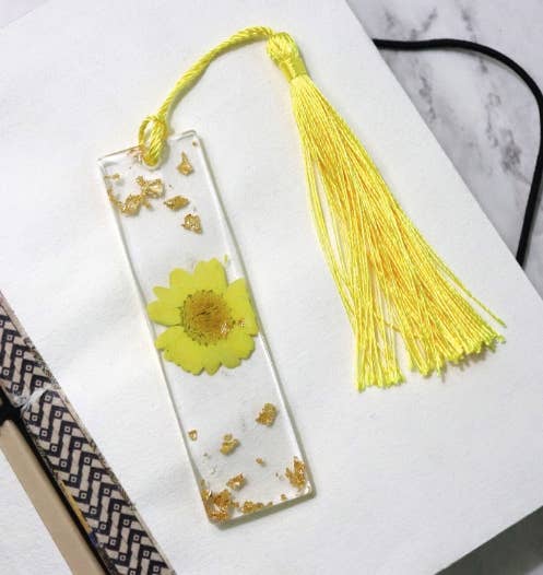 Mini Floral Resin Bookmark: Red - Tuma's Books