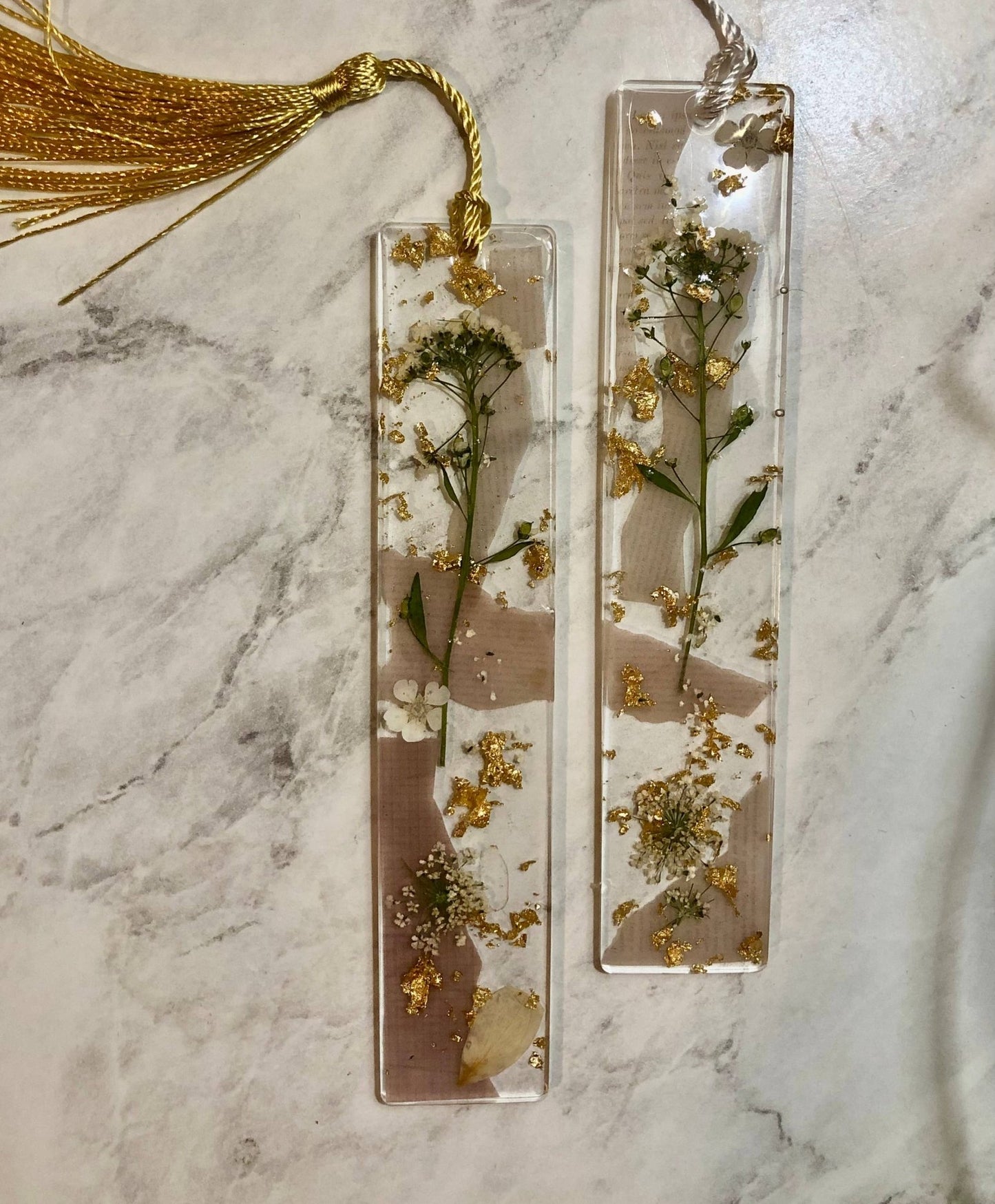 Vintage Floral Resin Bookmark: Gold - Tuma's Books